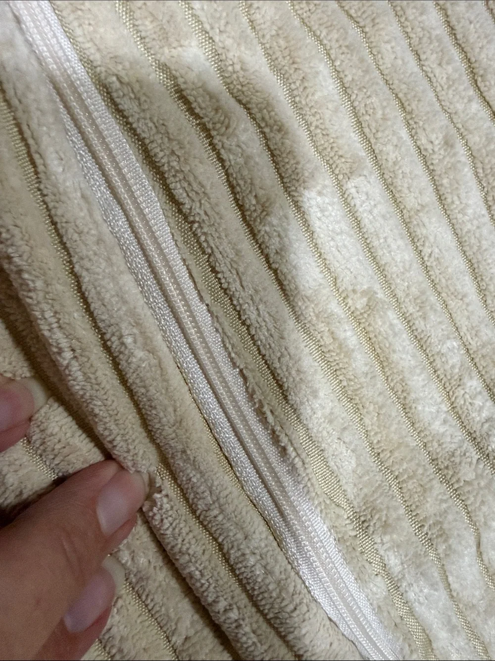 madizz cream ribbed